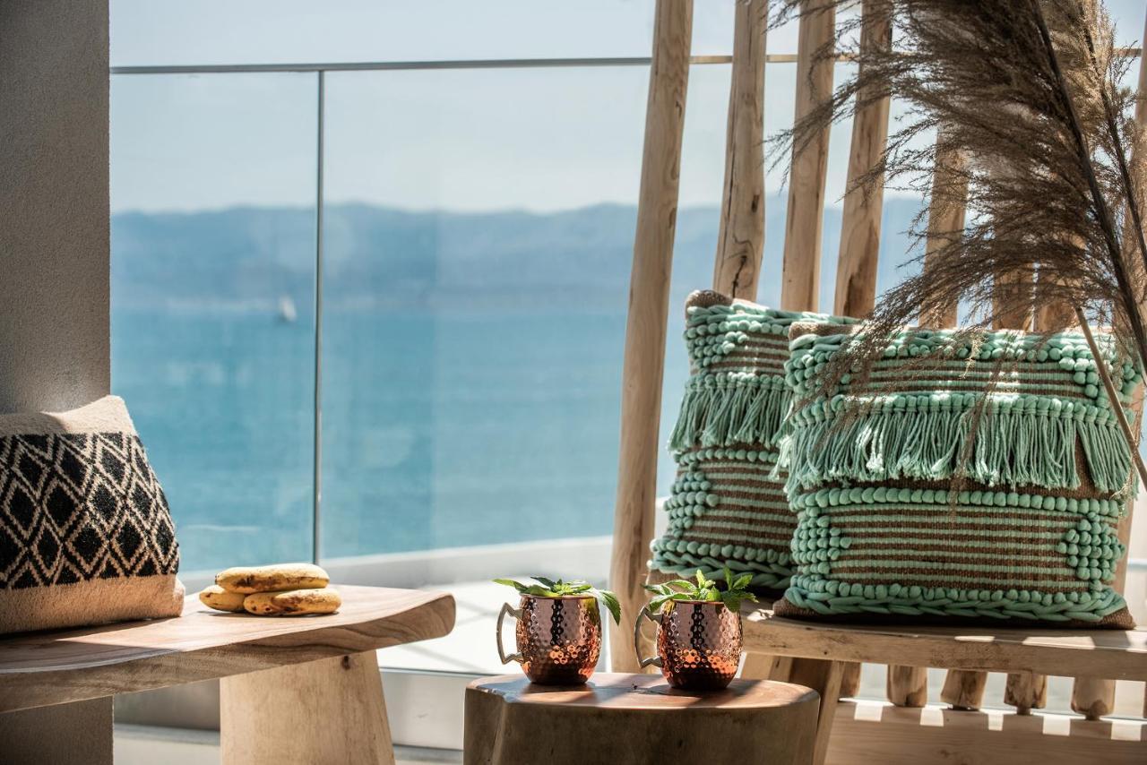 Khroma Luxury Suite 1 Beach Front Apartment Херсонисос Екстериор снимка