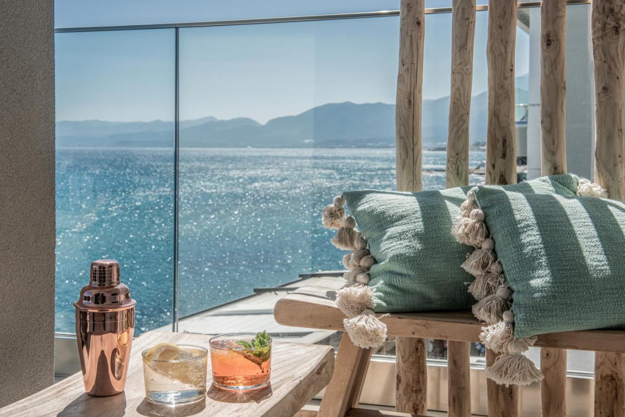 Khroma Luxury Suite 1 Beach Front Apartment Херсонисос Екстериор снимка